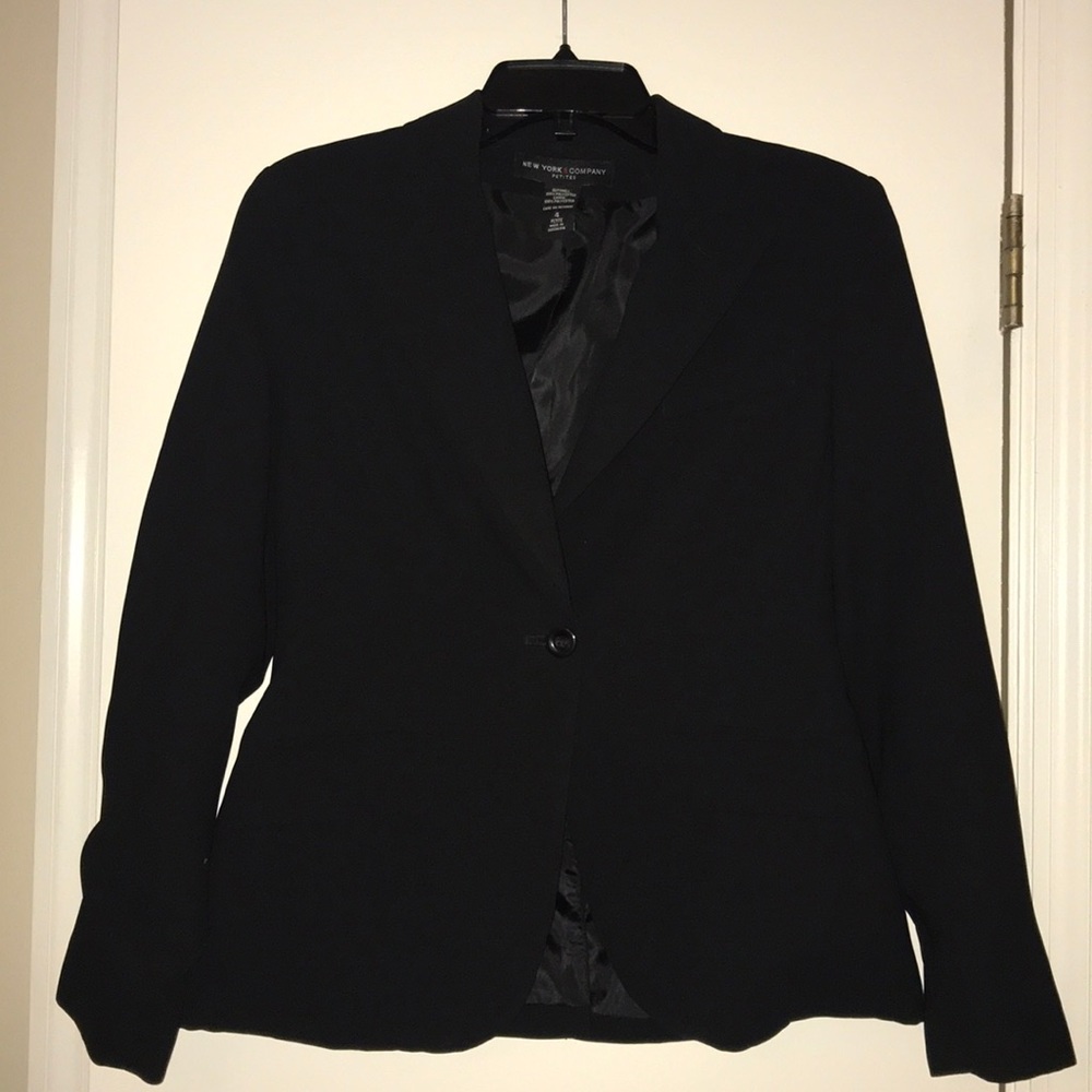 Women’s black suit jacket